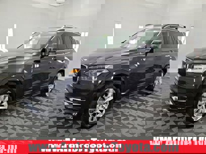 Used 2016 Volvo XC90 T6 Momentum w/ Momentum Plus Package