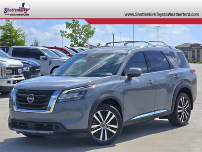 Used 2023 Nissan Pathfinder Platinum