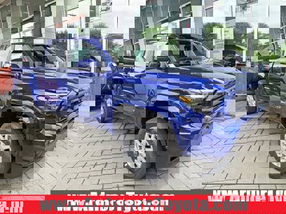 New 2025 Toyota Tacoma SR5