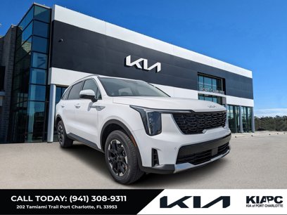 New 2025 Kia Sorento S