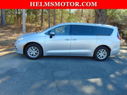 Certified 2023 Chrysler Pacifica Touring-L