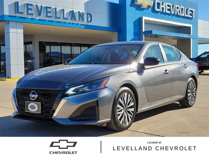 Used 2024 Nissan Altima 2.5 SV