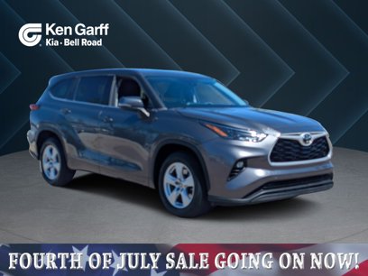 Used 2022 Toyota Highlander LE