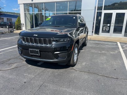 New 2025 Jeep Grand Cherokee Laredo X w/ Luxury Tech Group I