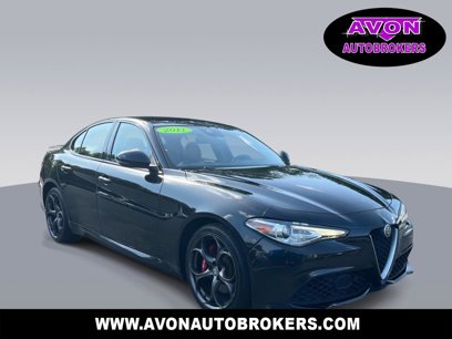 Used 2017 Alfa Romeo Giulia Ti w/ TI 19" Sport Package