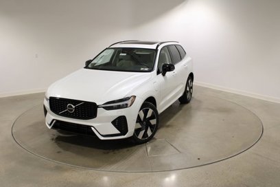 New 2025 Volvo XC60 T8 Plus w/ Protection Package Premier