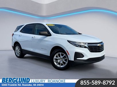 Used 2022 Chevrolet Equinox LS w/ LS Convenience Package