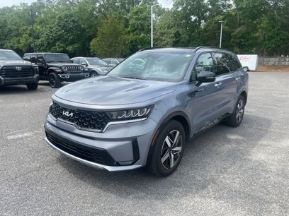 Used 2023 Kia Sorento S w/ Panoramic Sunroof Package