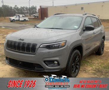 Used 2023 Jeep Cherokee Altitude Lux