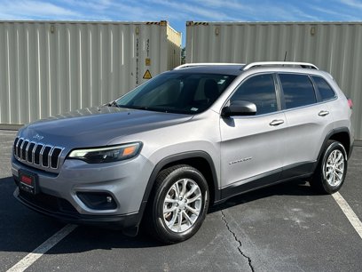 Used 2019 Jeep Cherokee Latitude w/ Cold Weather Group