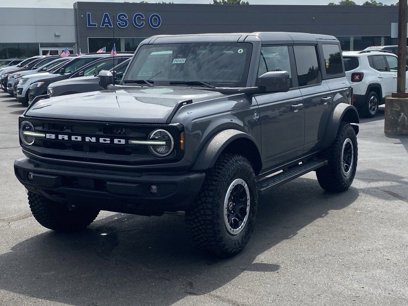 New 2024 Ford Bronco Outer Banks w/ Sasquatch Package