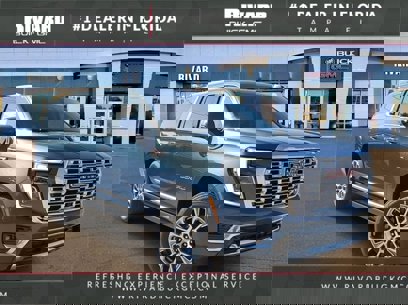 New 2025 GMC Yukon XL Denali w/ Sun & Power Step Package