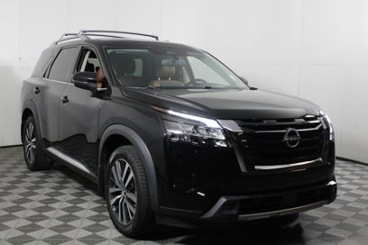 Used 2022 Nissan Pathfinder Platinum