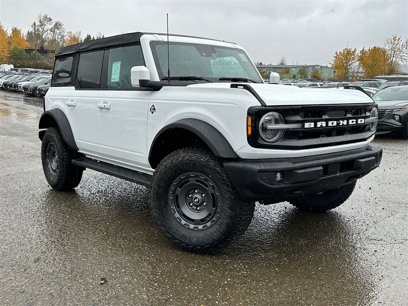 New 2024 Ford Bronco Outer Banks
