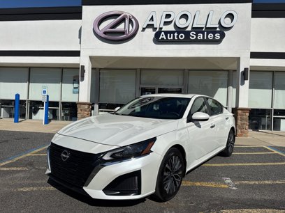 Used 2024 Nissan Altima 2.5 SV w/ SV Premium Package