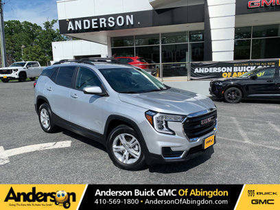 Used 2022 GMC Terrain SLE w/ Driver Convenience Package