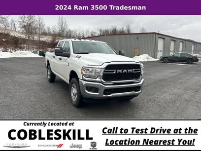 New 2024 RAM 3500 Tradesman w/ Chrome Appearance Group