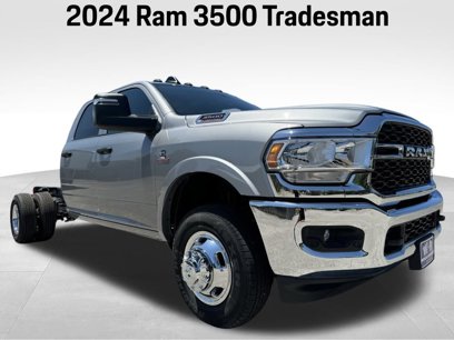 New 2024 RAM 3500 Tradesman w/ Chrome Appearance Group