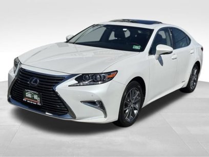 Used 2017 Lexus ES 300h