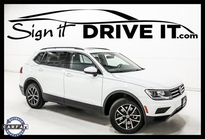 Used 2021 Volkswagen Tiguan SE w/ Panoramic Sunroof Package