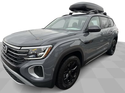 New 2025 Volkswagen Atlas Peak Edition SE