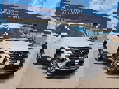 New 2025 Hyundai Tucson SE