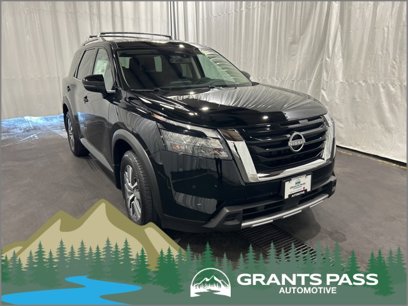 New 2025 Nissan Pathfinder SL