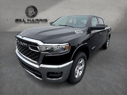 New 2025 RAM 1500 4x4 Crew Cab