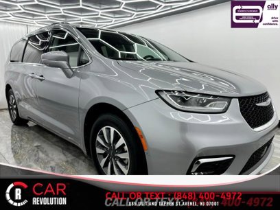 Used 2021 Chrysler Pacifica Touring-L