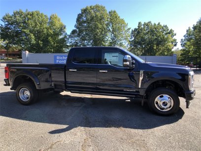 New 2024 Ford F350 Platinum w/ FX4 Off-Road Package