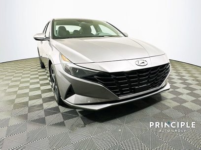 Used 2023 Hyundai Elantra SEL w/ Convenience Package