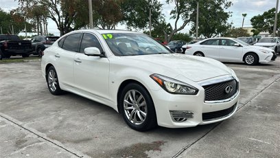 Used 2019 INFINITI Q70 Luxe w/ Proactive Package