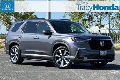 Used 2025 Honda Pilot Elite