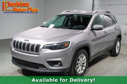 Used 2019 Jeep Cherokee Latitude w/ Popular Appearance Group