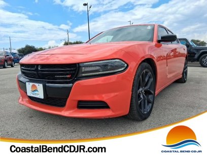 Used 2020 Dodge Charger SXT w/ Blacktop Package
