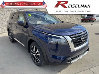 New 2025 Nissan Pathfinder Platinum w/ Cargo Package