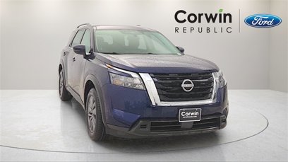 Used 2024 Nissan Pathfinder SV