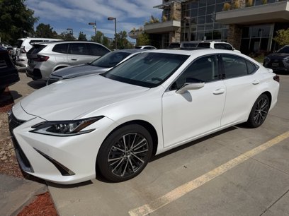 Used 2023 Lexus ES 300h w/ Premium Package