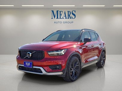 Used 2021 Volvo XC40 T5 R-Design w/ Advanced Package