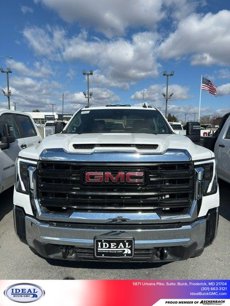 New 2024 GMC Sierra 3500 Pro w/ Convenience Package