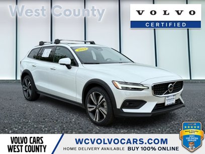 Certified 2023 Volvo V60 B5 Cross Country Plus w/ Climate Package