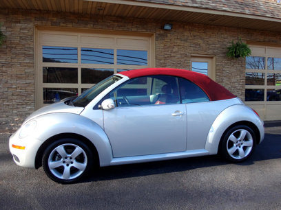 Used 2009 Volkswagen Beetle Blush