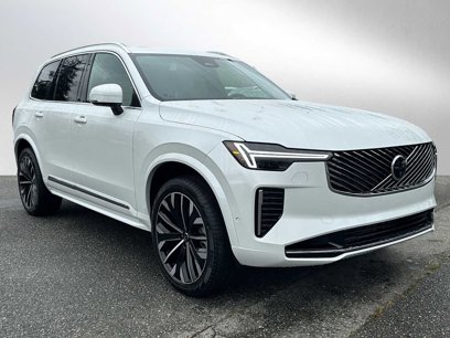 New 2025 Volvo XC90 T8 Plus w/ Protection Package Premier
