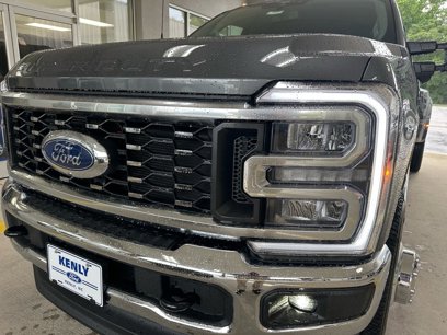 New 2025 Ford F350 Lariat