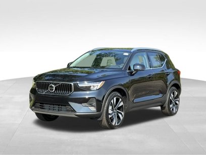 New 2024 Volvo XC40 B5 Plus w/ Protection Package Premier