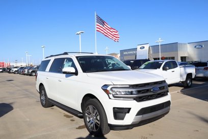 New 2024 Ford Expedition Max XLT