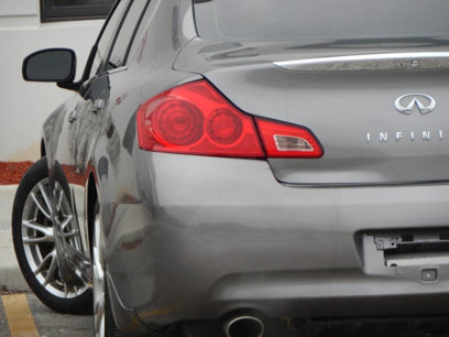 Used 2007 INFINITI G35 Journey w/ Performance Tire & Wheel Pkg