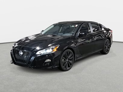 Used 2022 Nissan Altima 2.5 SR w/ Midnight Edition Package