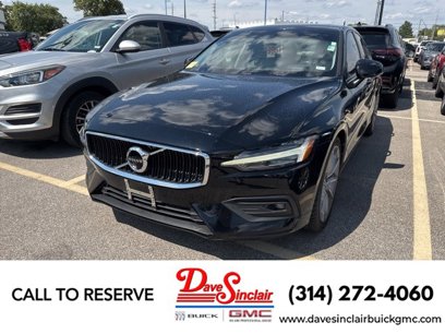Used 2019 Volvo S60 T6 Momentum w/ Multimedia Package