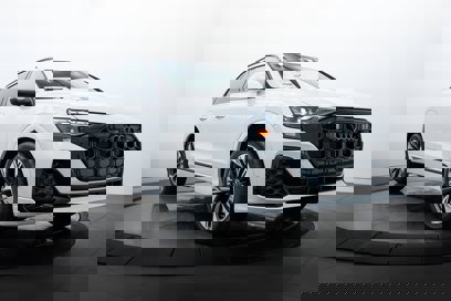 New 2025 Audi Q8 Premium Plus